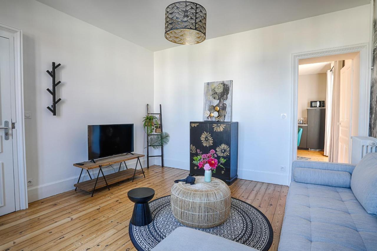 Residence L'Aristide : Appartement Naomi オーレー エクステリア 写真